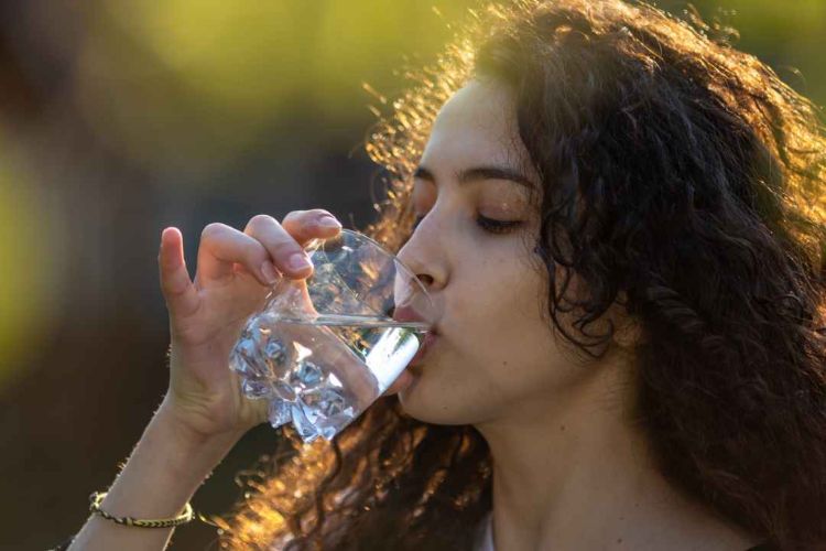 bere-acqua-iFood.it_Tigulliovino.it